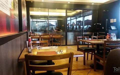 Max's Restaurant - SM City Baguio image