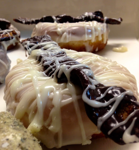 Donut Shop «Glazed & Confuzed Donuts», reviews and photos, 5301 Leetsdale Dr, Denver, CO 80246, USA