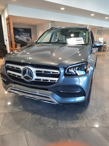Mercedes Benz Dealer «New Country Motor Cars, Inc», reviews and photos, 1 Weston St, Hartford, CT 06120, USA