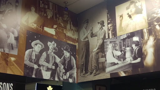 Liquor Store «Liquor Outlet», reviews and photos, 5107 Commercial St SE, Salem, OR 97306, USA