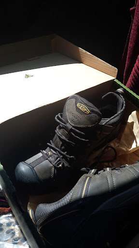 Shoe Store «J Shoes», reviews and photos, 2910 College Dr, Rice Lake, WI 54868, USA