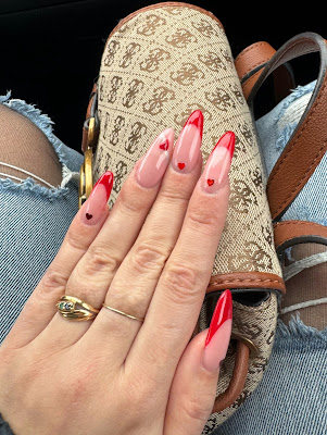 Les ongles de Nine à Cessy