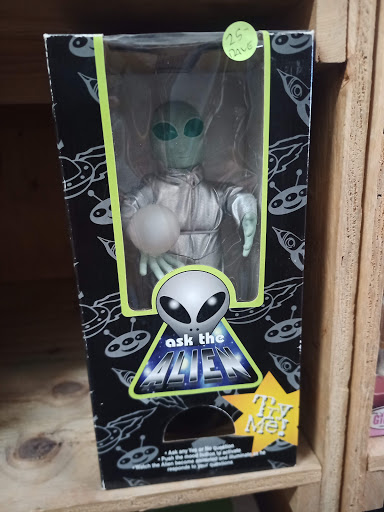 Comic Book Store «Wonderland Comics», reviews and photos, 1409 N Van Ness Ave, Fresno, CA 93728, USA