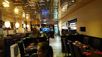 Atmosphère du Restaurant de sushis 7+1 Restaurant à Élancourt - n°8