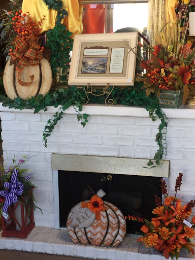 Florist «Gallatin Flower & Gift Shoppe», reviews and photos, 213 W Main St, Gallatin, TN 37066, USA