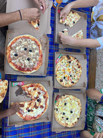 Plats et boissons du Pizzas à emporter Pizza Village à Aydat - n°12