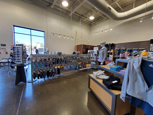Sporting Goods Store «Road Runner Sports», reviews and photos, 7063 SW Nyberg St, Tualatin, OR 97062, USA