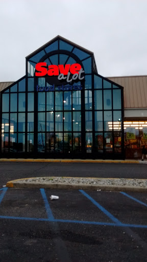 Grocery Store «Save-A-Lot», reviews and photos, 31 E Broad St, Bridgeton, NJ 08302, USA