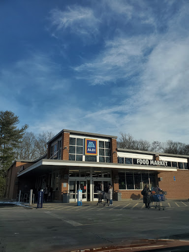 Supermarket «ALDI», reviews and photos, 671 Washington St, Middletown, CT 06457, USA