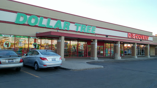 Howard and Western Shopping Center, 7510 N Western Ave, Chicago, IL 60645, USA, 