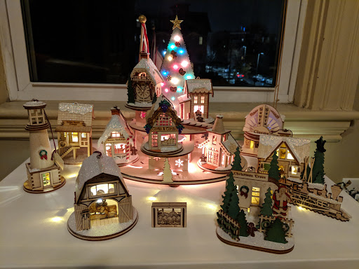 Christmas Store «Christmas Spirit», reviews and photos, 80 Main St, Bar Harbor, ME 04609, USA