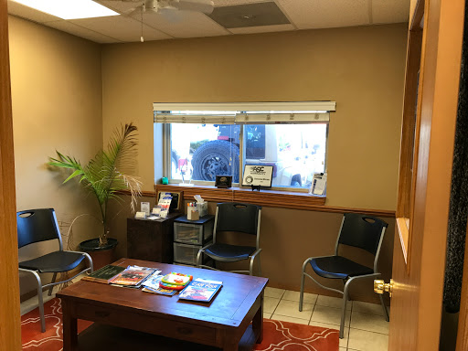 Car Dealer «Crossroad Motors», reviews and photos, 7905 N Illinois St, Caseyville, IL 62232, USA