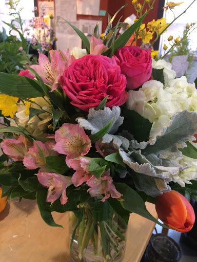 Florist «1-800-flowers 4 Gift Seattle», reviews and photos, 300 15th Ave E, Seattle, WA 98112, USA