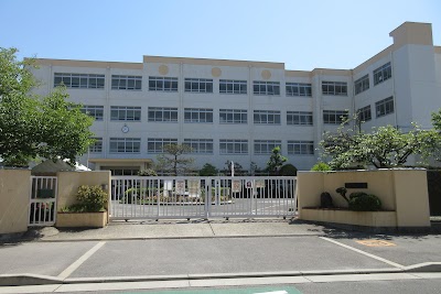 高槻市立丸橋小学校