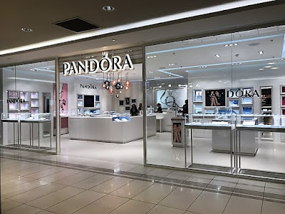 Pandora à Paris