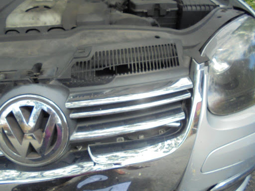 Auto Body Shop «IN & OUT AUTO BODY», reviews and photos, 6464 W Commercial Blvd, Lauderhill, FL 33319, USA