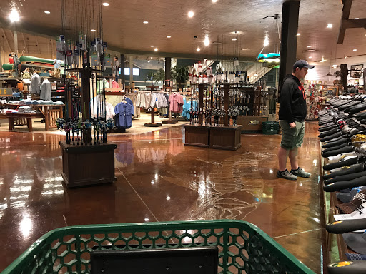 Sporting Goods Store «Bass Pro Shops», reviews and photos, 709 Janes Ave, Bolingbrook, IL 60440, USA