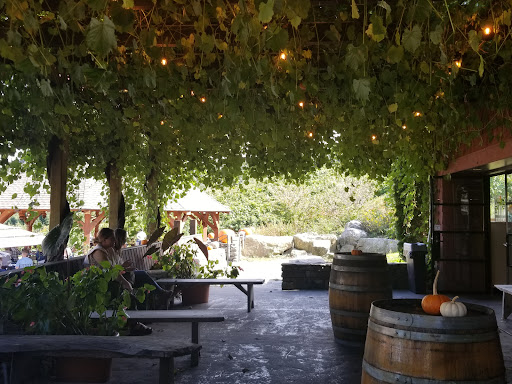 Farm «Jones Family Farms», reviews and photos, 606 Walnut Tree Hill Rd, Shelton, CT 06484, USA