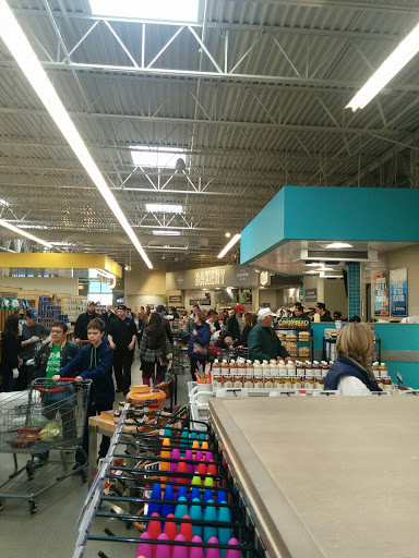 Grocery Store «Hy-Vee», reviews and photos, 6150 Egan Dr, Savage, MN 55378, USA