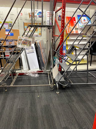 Office Supply Store «Staples», reviews and photos, 91-30 Van Wyck Expy, Jamaica, NY 11418, USA