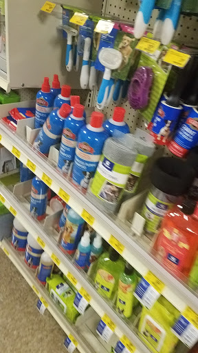 Pet Supply Store «PetSmart», reviews and photos, 1521 Golden Gate Plaza, Mayfield Heights, OH 44124, USA