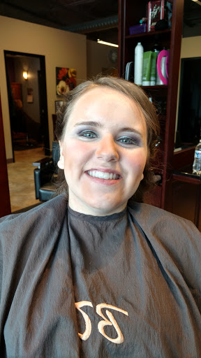 Hair Salon «Bella Via Salon», reviews and photos, 10303 NE Fourth Plain Blvd #107, Vancouver, WA 98662, USA