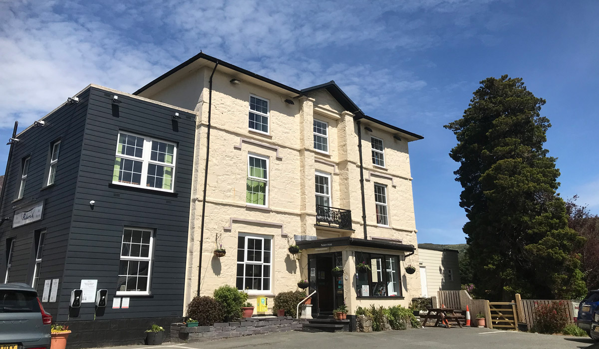 Picture of a place: Padarn Hotel