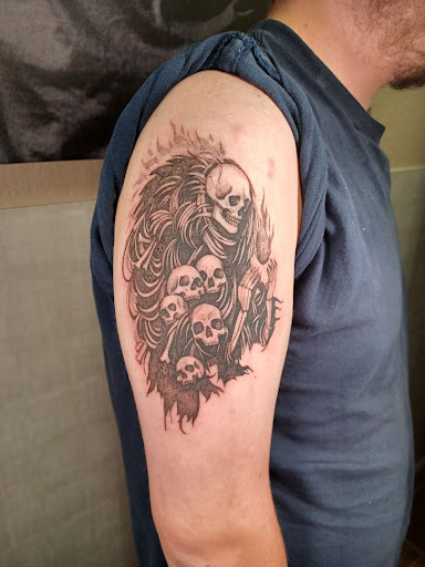 Explore ring finger tattoo cover up ideas, creative tattoo ideas in Mesa, available at Club Tattoo