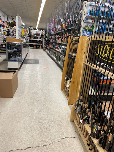 Sporting Goods Store «Hunters Gallery», reviews and photos, 237 Mt Cobb Hwy, Hamlin, PA 18427, USA