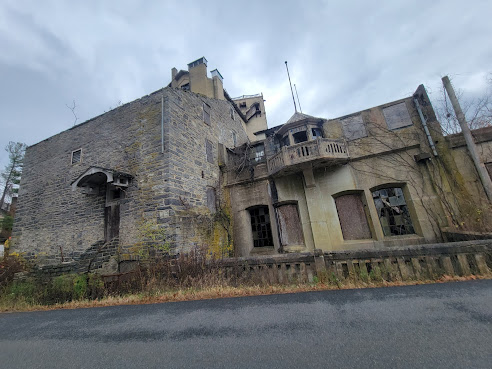 The Gingerbread Castle by null