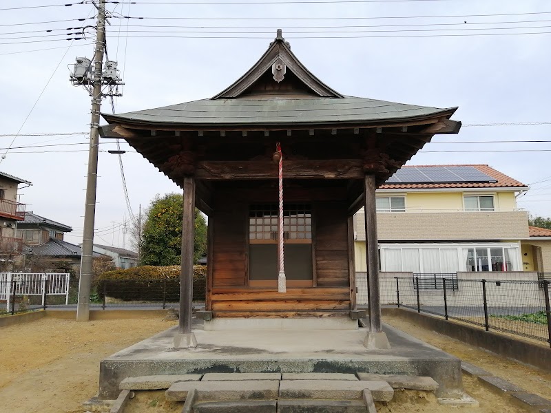 庚申塔(稲倉魂神社)