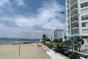 Malecón Bahía de Caráquez image