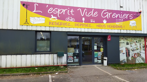 Magasin L'esprit Vide Greniers Taden