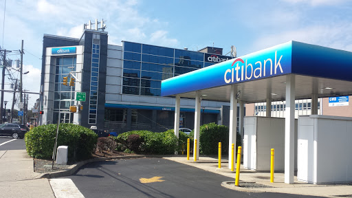 Shopping Mall «Oaktree Mall Shopping Center», reviews and photos, 2024 Center Ave n, Fort Lee, NJ 07024, USA