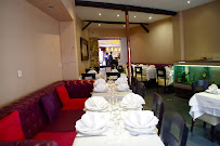 Atmosphère du Restaurant Indien SURAJ Paris - n°11