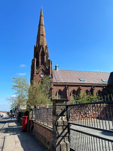 Reviews of Holy Trinity Parish Church Walton Beck in Liverpool - Church