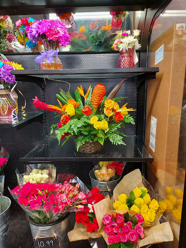 Grocery Store «Winn-Dixie», reviews and photos, 312 E 9 Mile Rd, Pensacola, FL 32514, USA