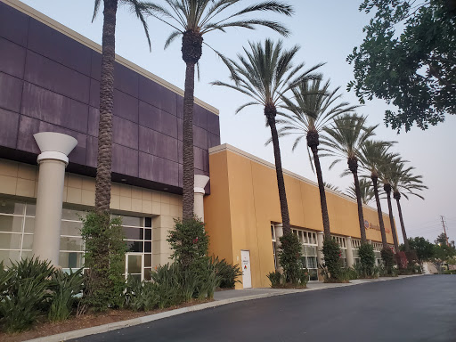 Paint Store «Dunn-Edwards Paints - Laguna Hills», reviews and photos, 16191 Lake Forest Dr, Irvine, CA 92618, USA