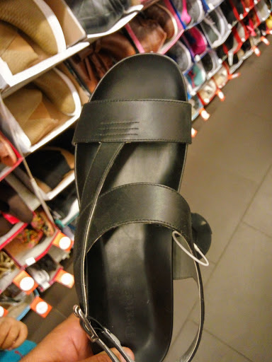 Stores to buy women's sandals Cairo