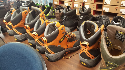 Shoe Store «Haney Shoes», reviews and photos, 6060 Maple St, Omaha, NE 68104, USA