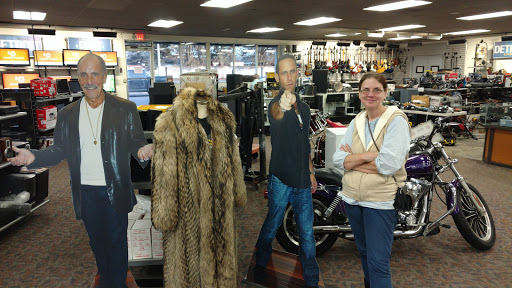 Jewelry Store «American Jewelry & Loan - Detroit», reviews and photos, 20450 Greenfield Rd, Detroit, MI 48235, USA