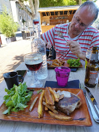 Plats et boissons du Café et restaurant de grillades bistrot grill les dauphins à Bourg-Saint-Andéol - n°5