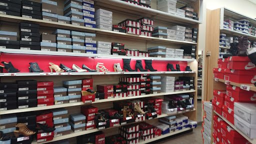 Shoe Store «Famous Footwear», reviews and photos, 1515 US-22 #42, Watchung, NJ 07069, USA