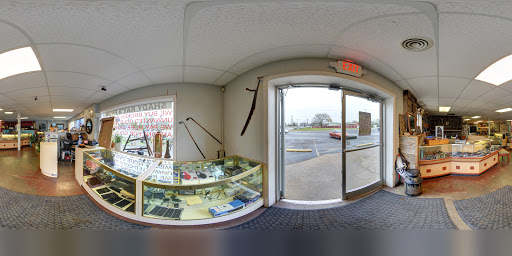 Pawn Shop «Shady Rays Pawn Shop», reviews and photos, 221 Gordon Ave, Bowling Green, KY 42101, USA