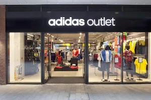 adidas Outlet Store London, London Designer Outlet image