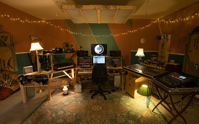 Reviews of Upcycled Sounds & Fusion Arts Pop Up Studio in Oxford - Music store