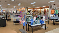Dillard's