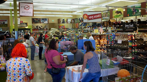 Pet Supply Store «Pet Food Express», reviews and photos, 2531 Fair Oaks Blvd, Sacramento, CA 95825, USA