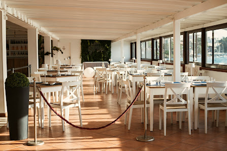 Stella Marina Restaurant & Beach Club Via Vecchia Pentimele, 1, 89122 Reggio di Calabria RC, Italia