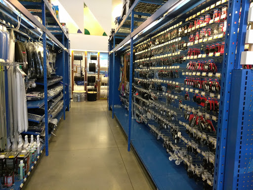 Marine Supply Store «West Marine», reviews and photos, 2401 S Andrews Ave, Fort Lauderdale, FL 33316, USA